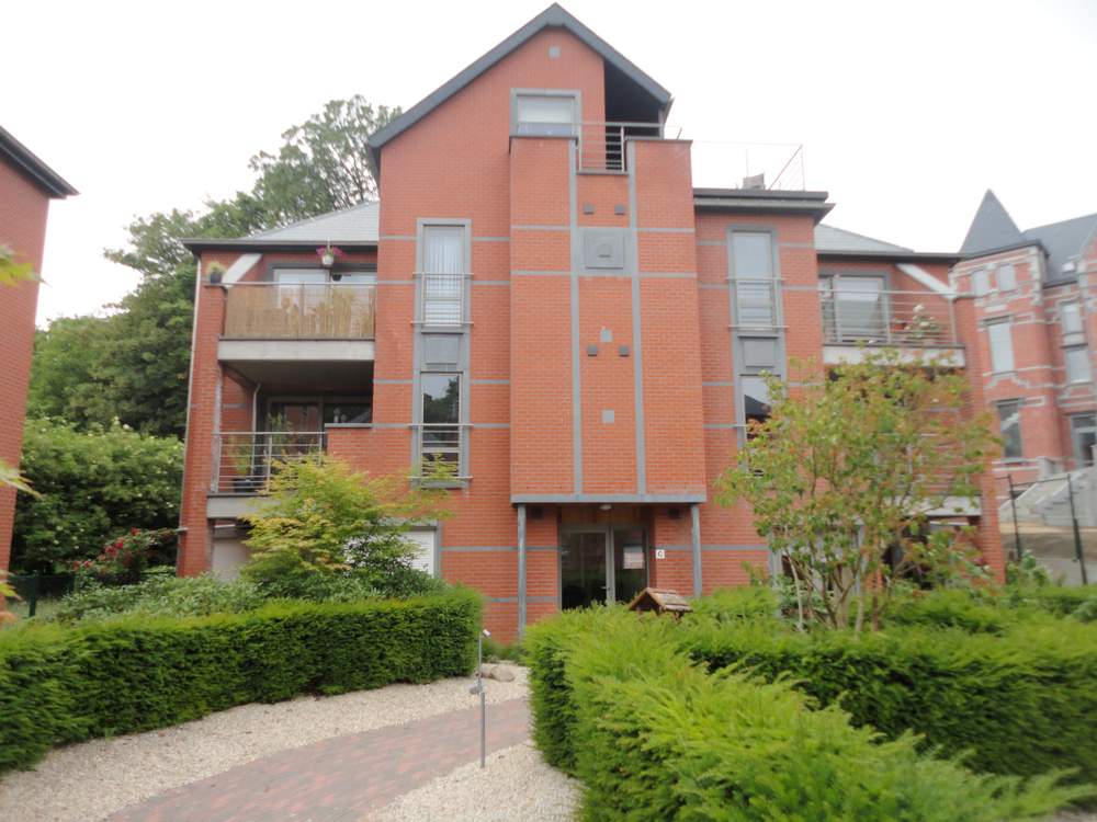 Les Lukaku se sont installés dans cet immeuble de Neerpede.